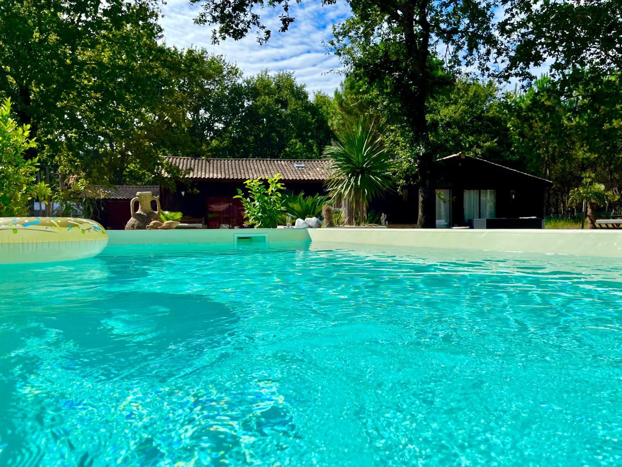 Hacienda De La Canopee Avec Piscine Chauffee Au Sel 우르탱 외부 사진